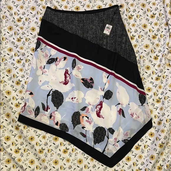NWT DKNY Asymmetrical Skirt - Black, White, and Blue Floral - Picture 2 of 8